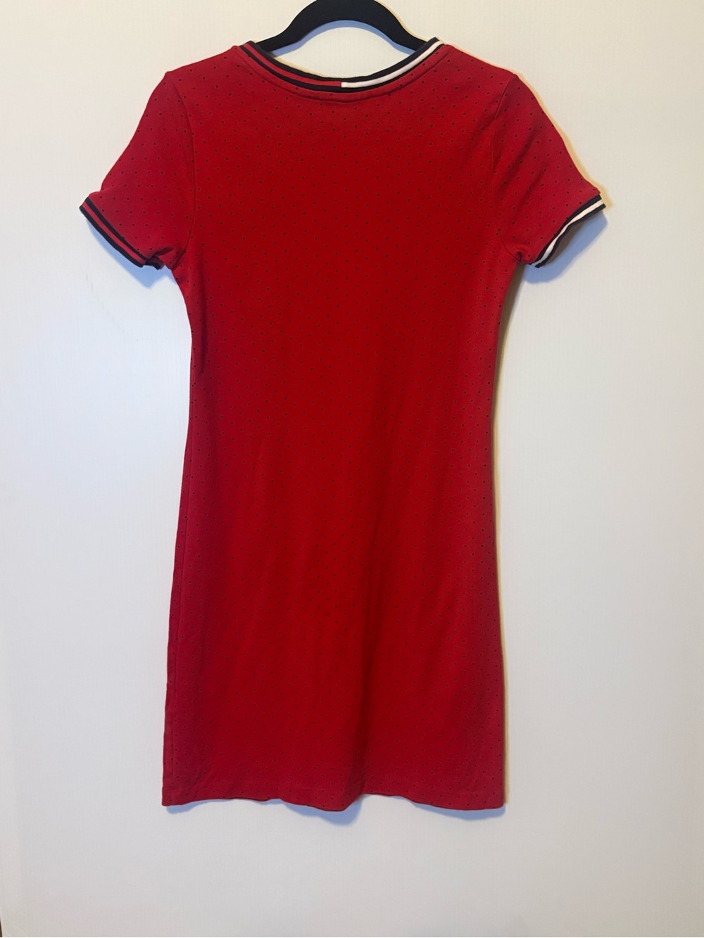 Men Sweater Subcategory Identification - Picture 3 of 6